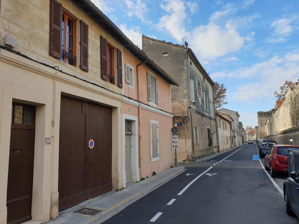 Le Logis De La Tour Leilighet Avignon Eksteriør bilde